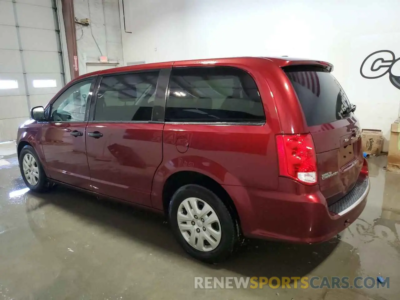 2 Photograph of a damaged car 2C4RDGBG8KR796827 DODGE CARAVAN 2019