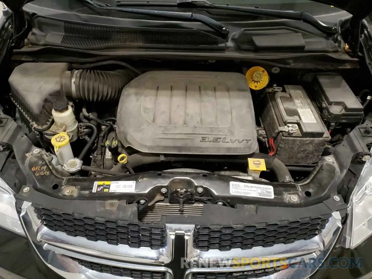 12 Photograph of a damaged car 2C4RDGBG8KR806370 DODGE CARAVAN 2019
