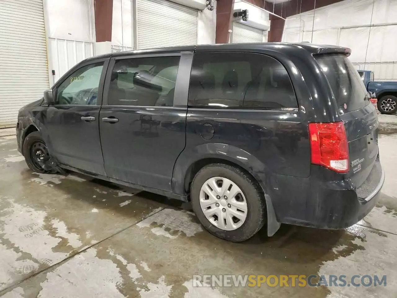 2 Photograph of a damaged car 2C4RDGBG8KR806370 DODGE CARAVAN 2019