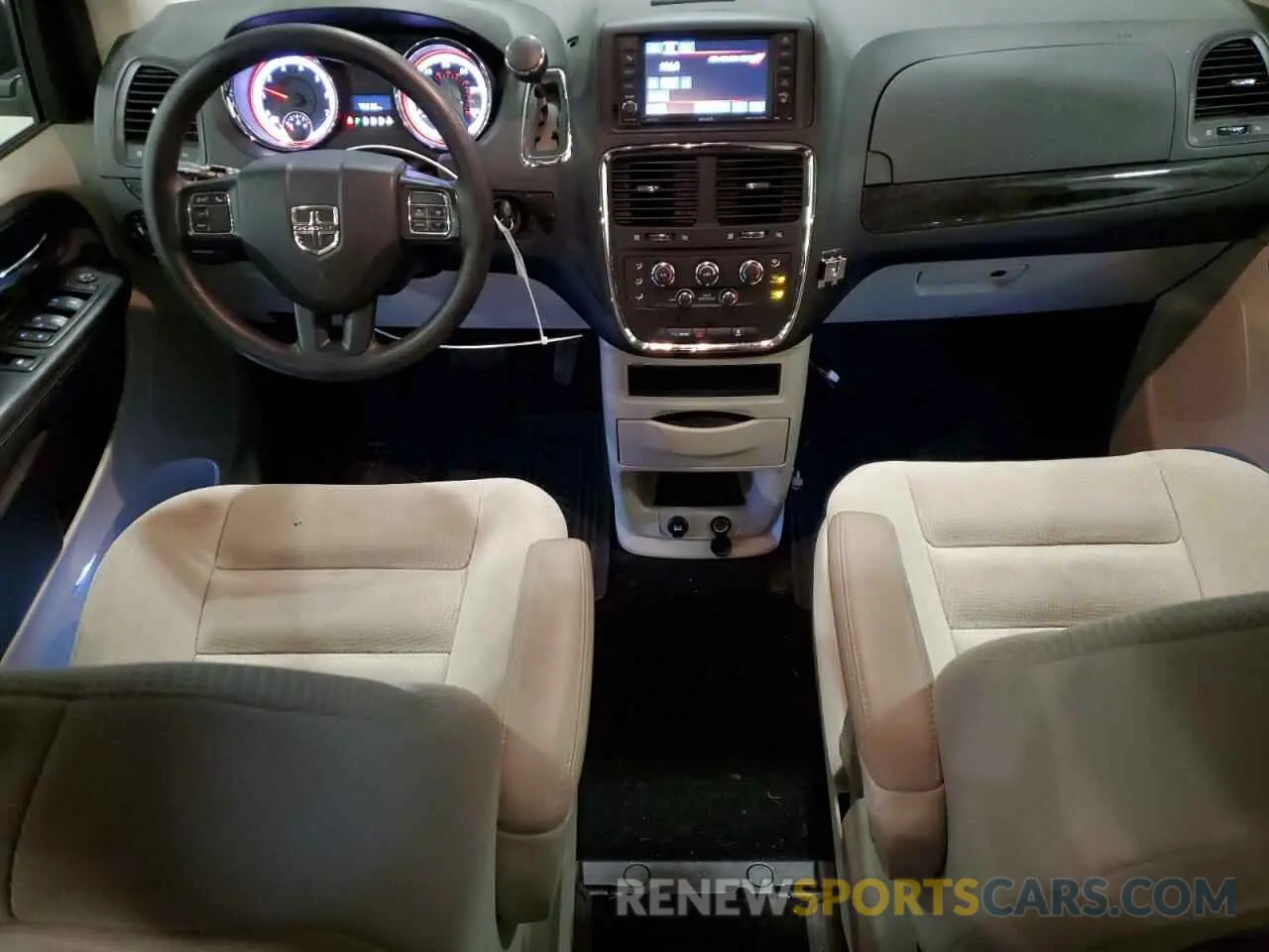 8 Photograph of a damaged car 2C4RDGBG8KR806370 DODGE CARAVAN 2019