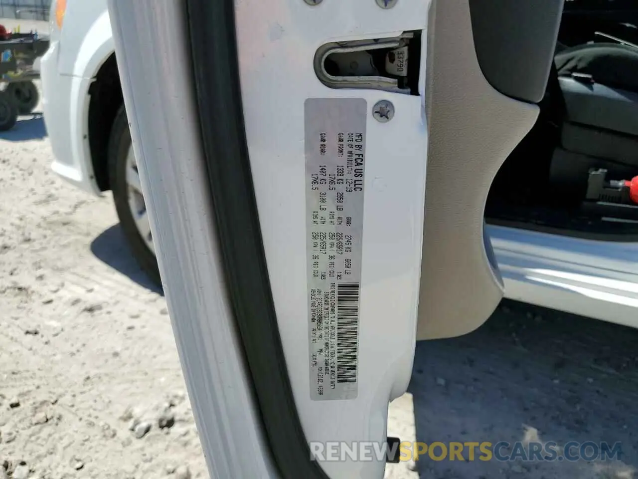 13 Photograph of a damaged car 2C4RDGBG9KR805034 DODGE CARAVAN 2019