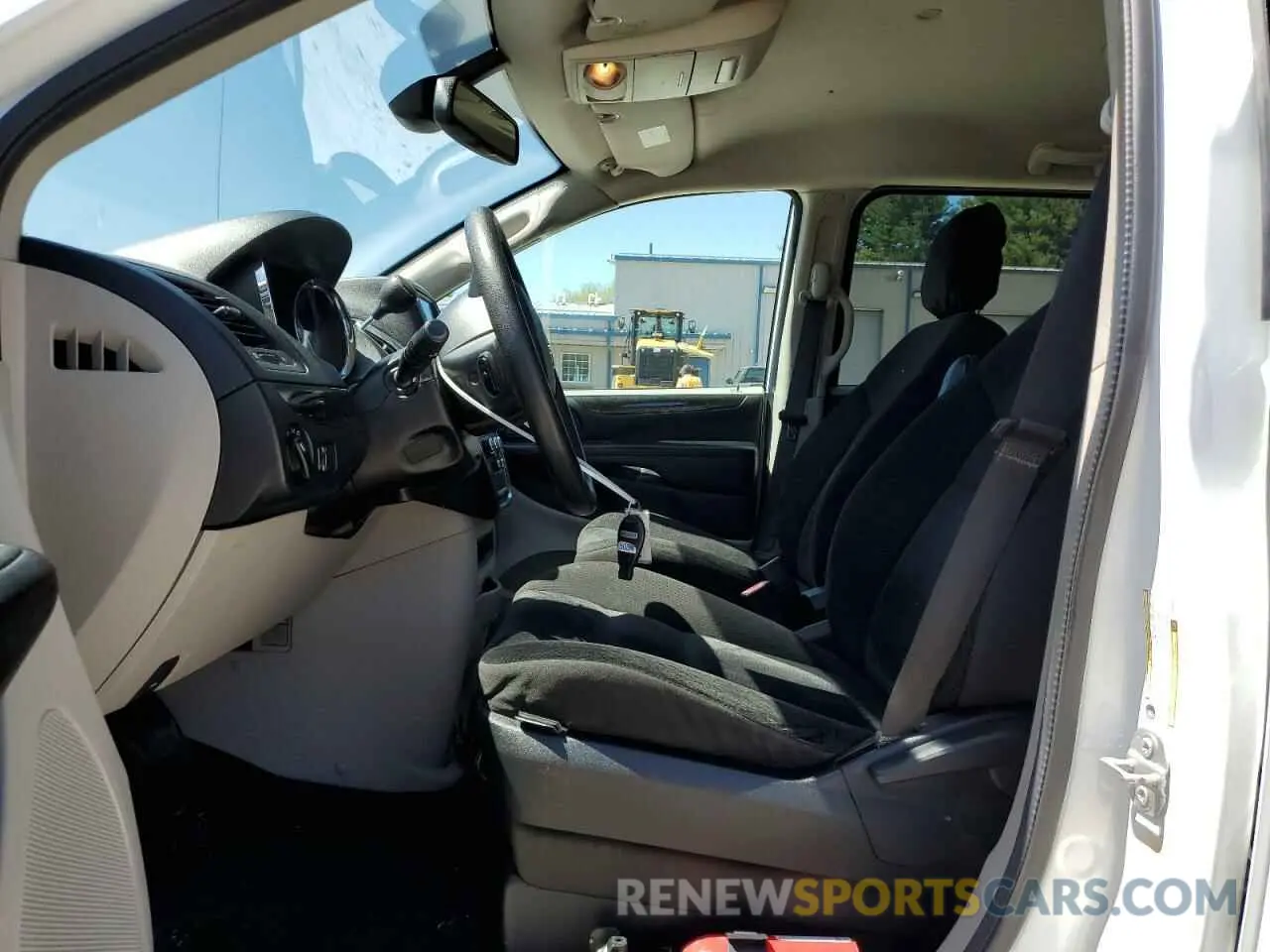 7 Photograph of a damaged car 2C4RDGBG9KR805034 DODGE CARAVAN 2019