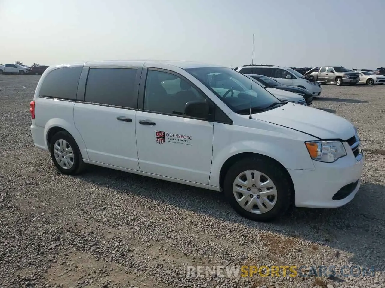 4 Photograph of a damaged car 2C4RDGBG9KR808712 DODGE CARAVAN 2019