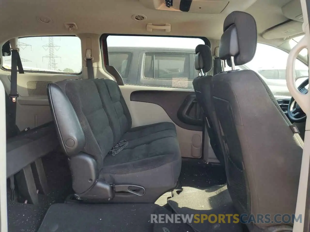 11 Photograph of a damaged car 2C4RDGBGXKR539202 DODGE CARAVAN 2019