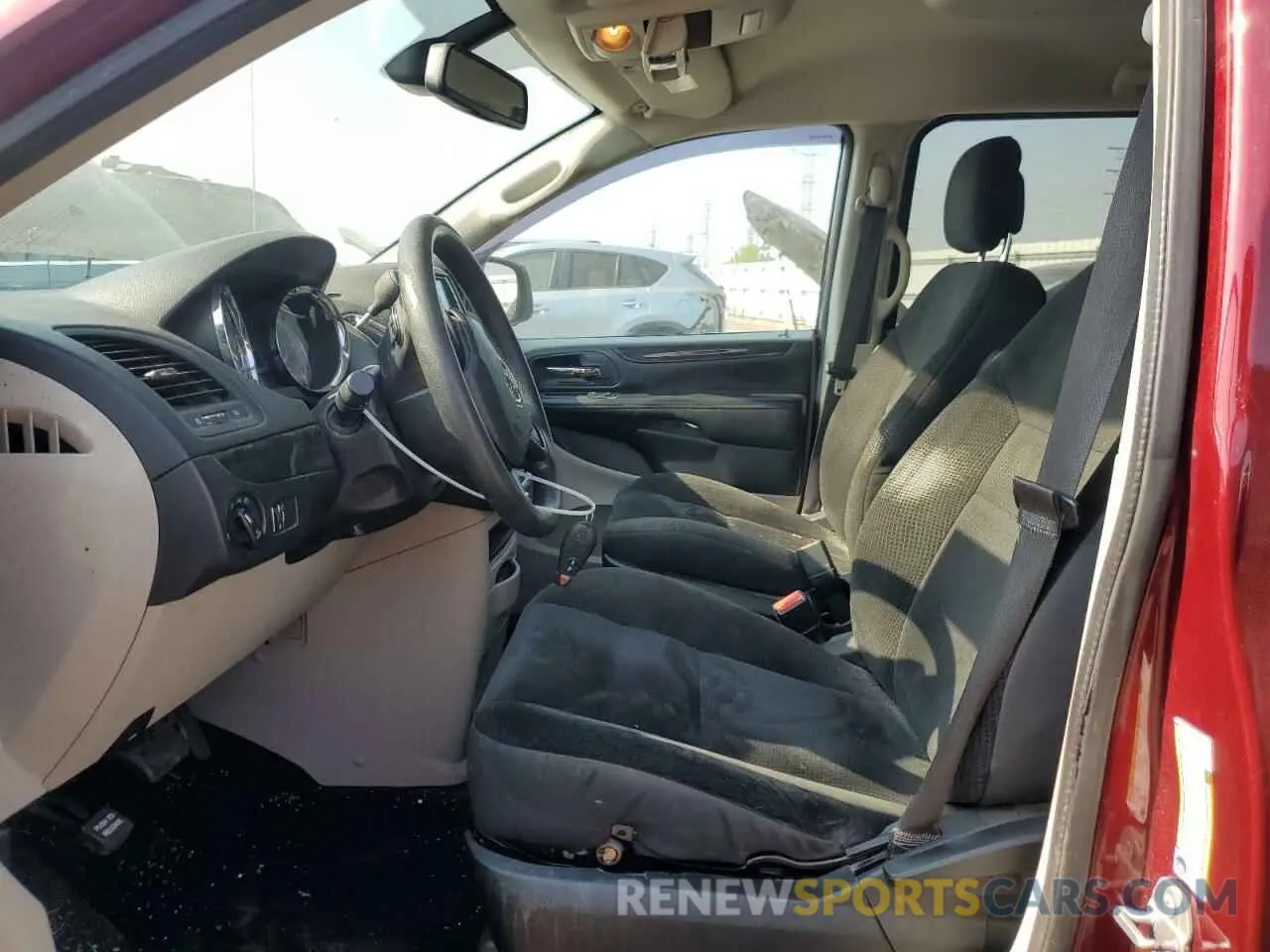 7 Photograph of a damaged car 2C4RDGBGXKR539202 DODGE CARAVAN 2019