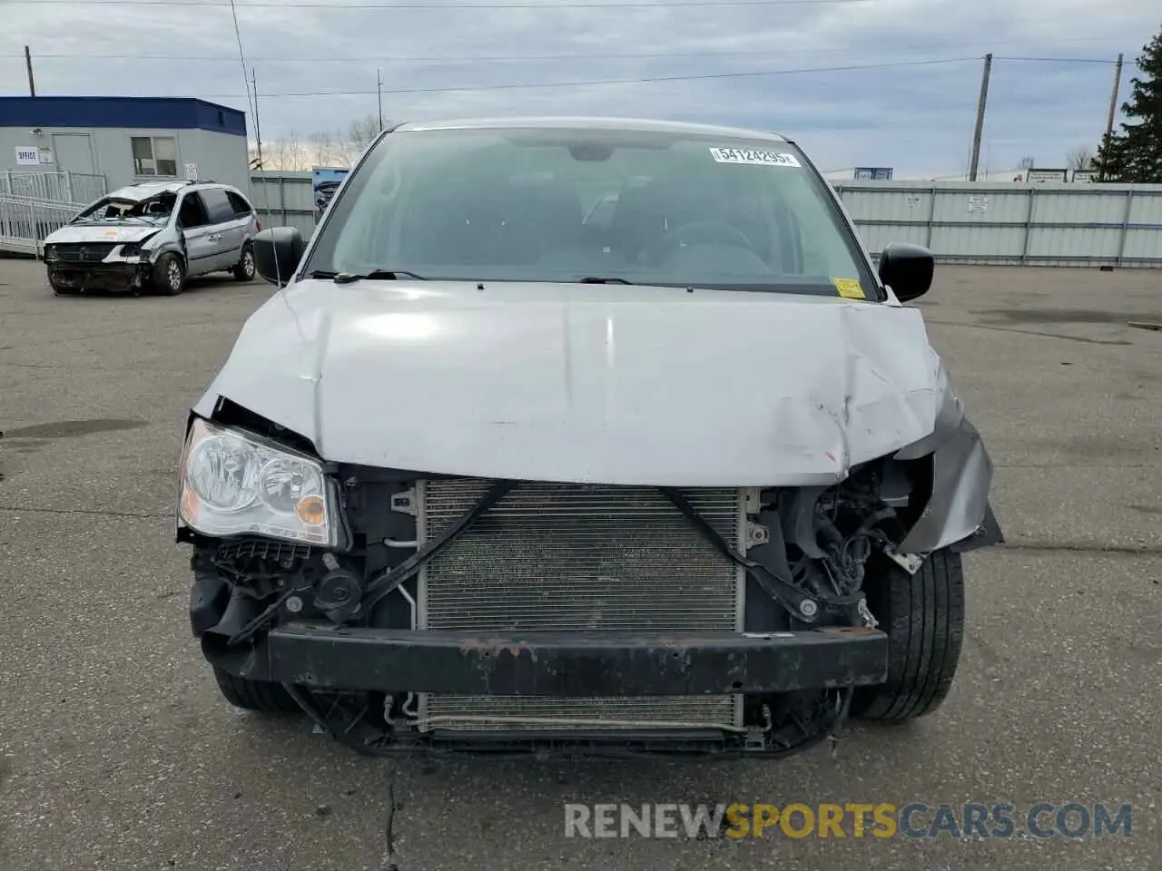 5 Photograph of a damaged car 2C4RDGBGXKR642247 DODGE CARAVAN 2019