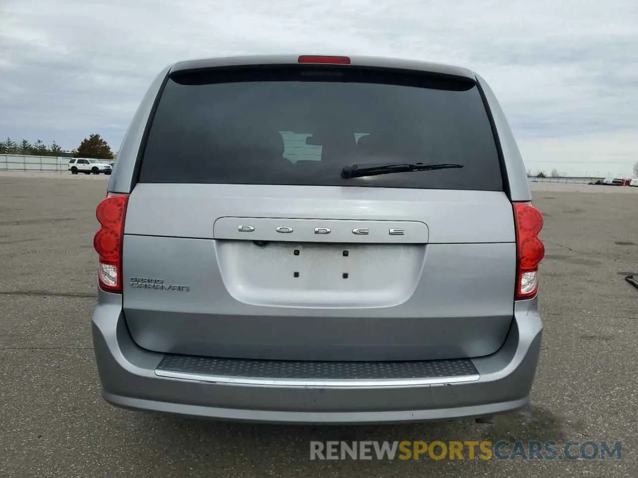6 Photograph of a damaged car 2C4RDGBGXKR642247 DODGE CARAVAN 2019