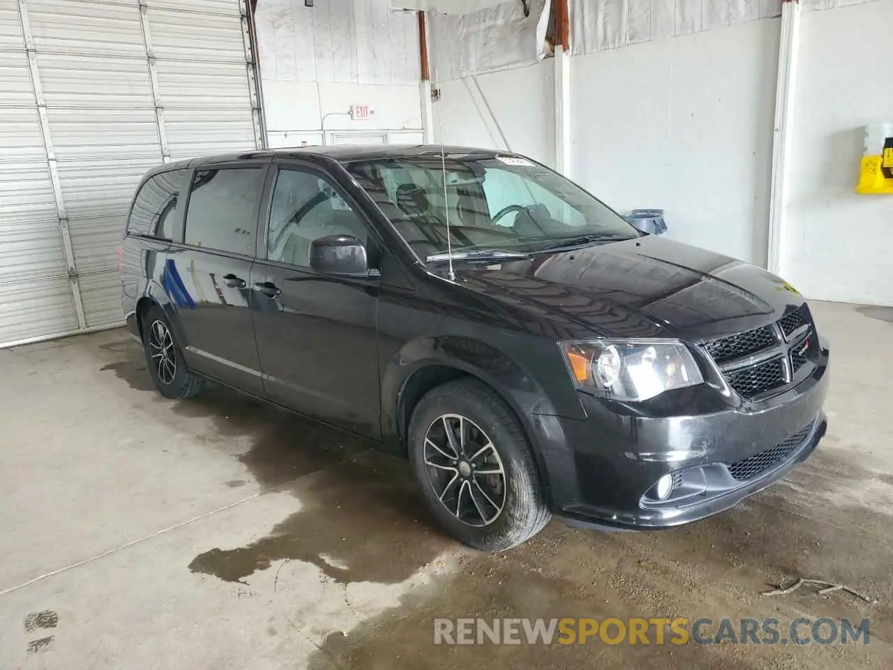 4 Photograph of a damaged car 2C4RDGBGXKR642345 DODGE CARAVAN 2019