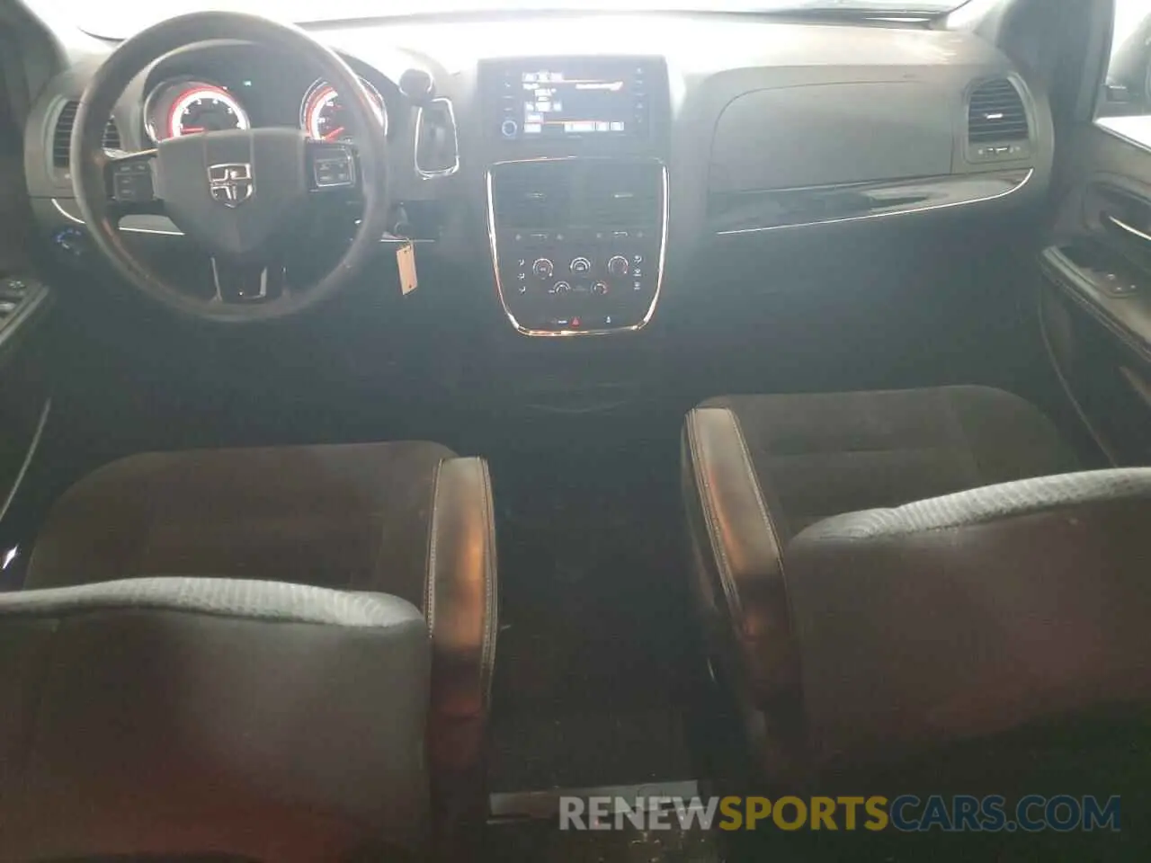 8 Photograph of a damaged car 2C4RDGBGXKR642345 DODGE CARAVAN 2019