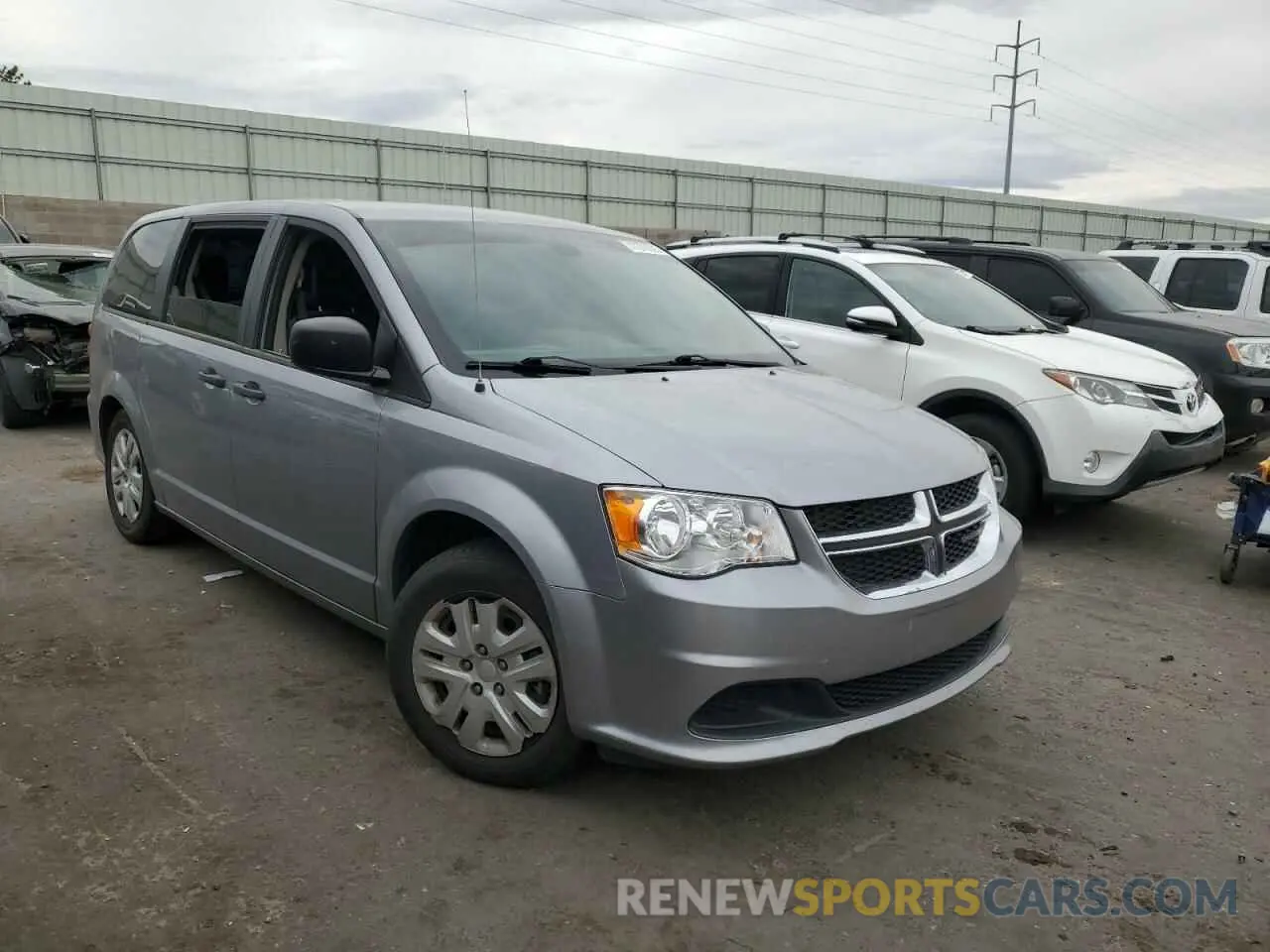4 Photograph of a damaged car 2C4RDGBGXKR664894 DODGE CARAVAN 2019