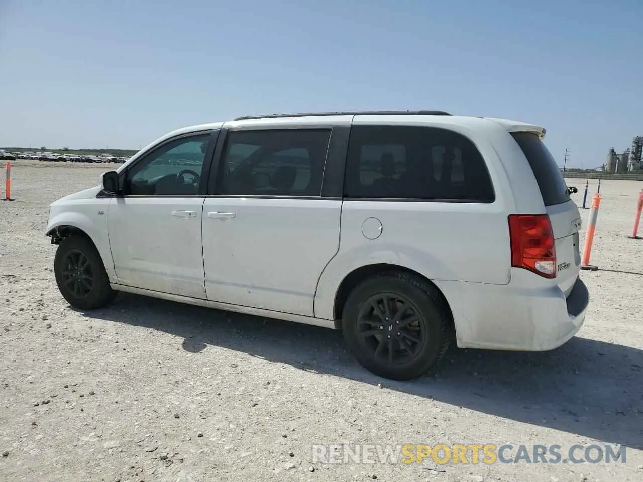 2 Photograph of a damaged car 2C4RDGBGXKR780533 DODGE CARAVAN 2019