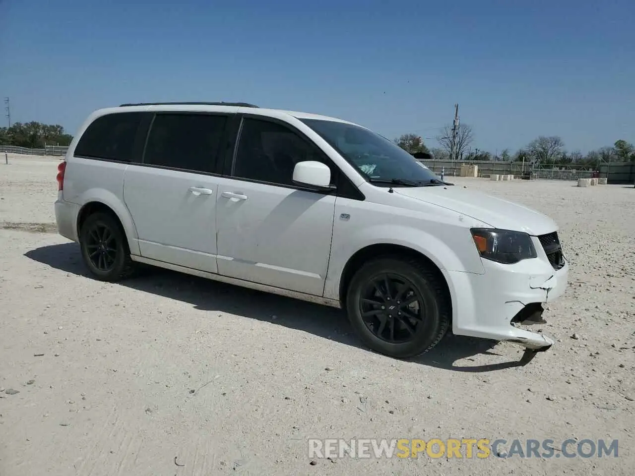 4 Photograph of a damaged car 2C4RDGBGXKR780533 DODGE CARAVAN 2019