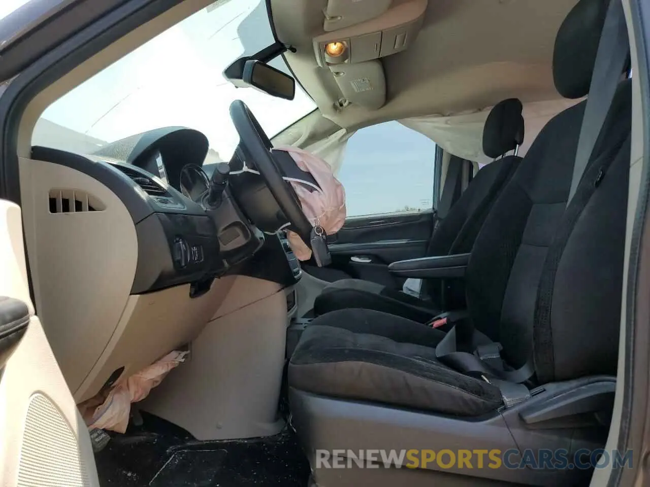 7 Photograph of a damaged car 2C4RDGBGXKR792813 DODGE CARAVAN 2019