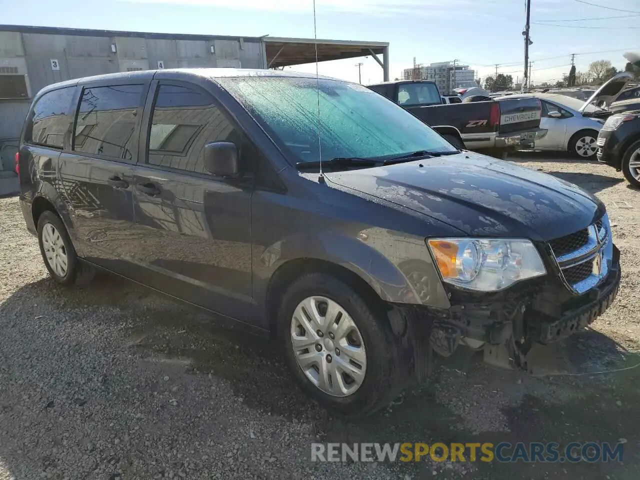4 Photograph of a damaged car 2C4RDGBGXKR794075 DODGE CARAVAN 2019
