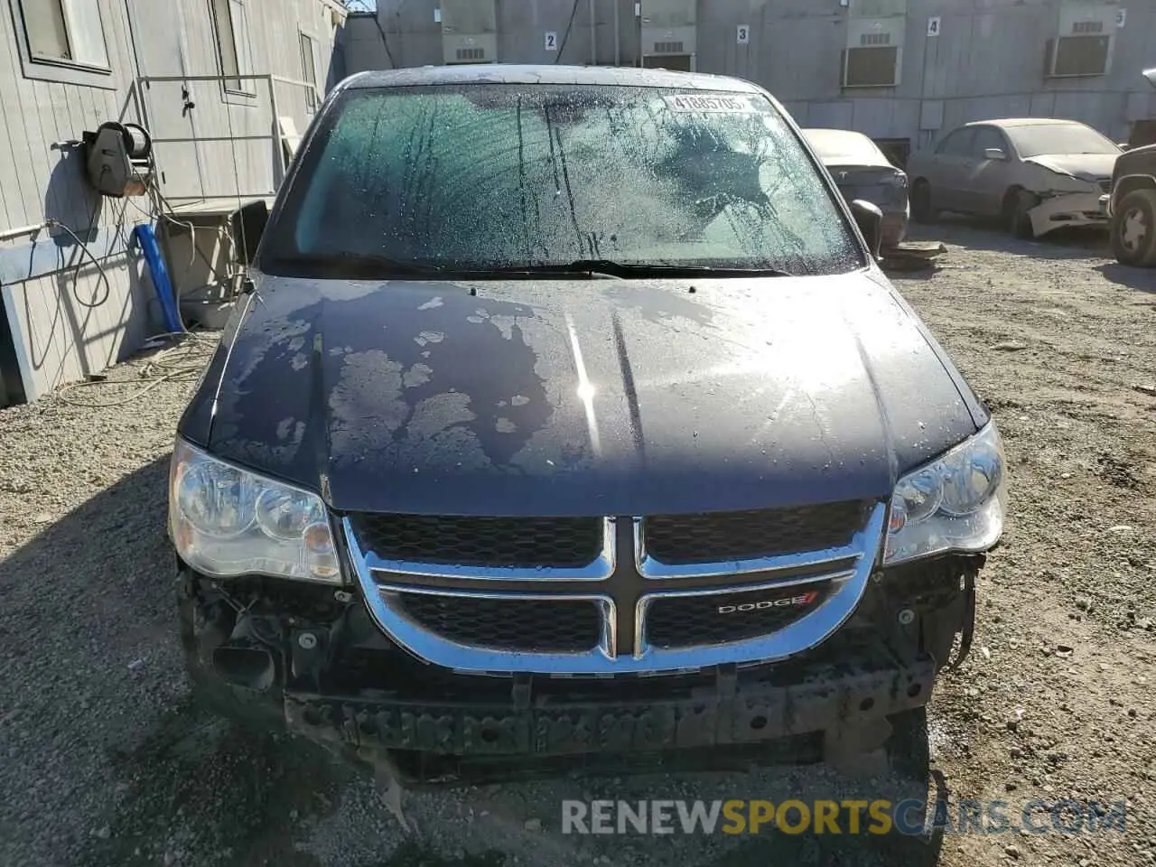 5 Photograph of a damaged car 2C4RDGBGXKR794075 DODGE CARAVAN 2019