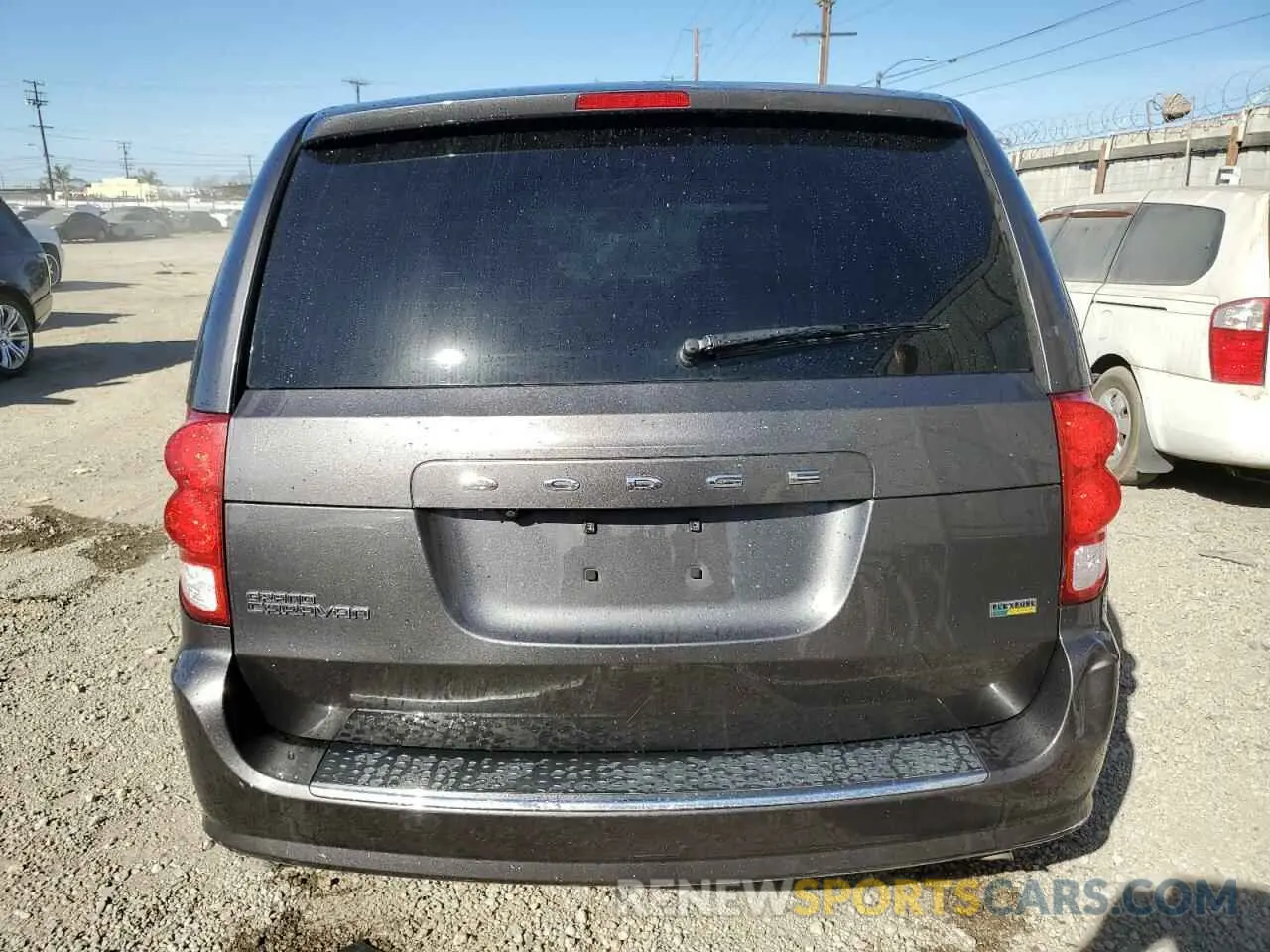 6 Photograph of a damaged car 2C4RDGBGXKR794075 DODGE CARAVAN 2019