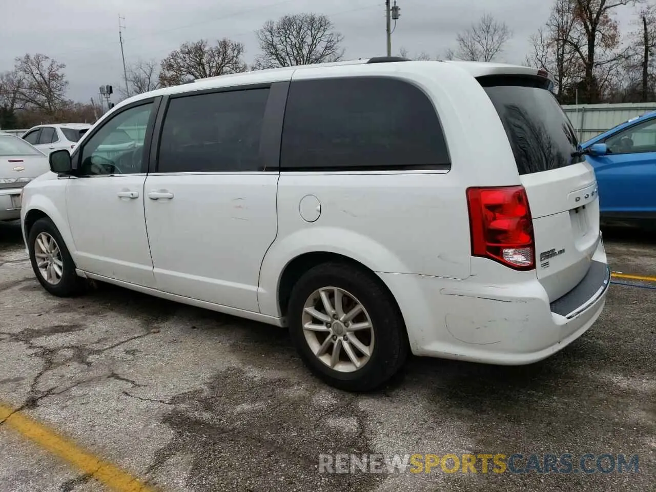 2 Photograph of a damaged car 2C4RDGCG0KR737107 DODGE CARAVAN 2019