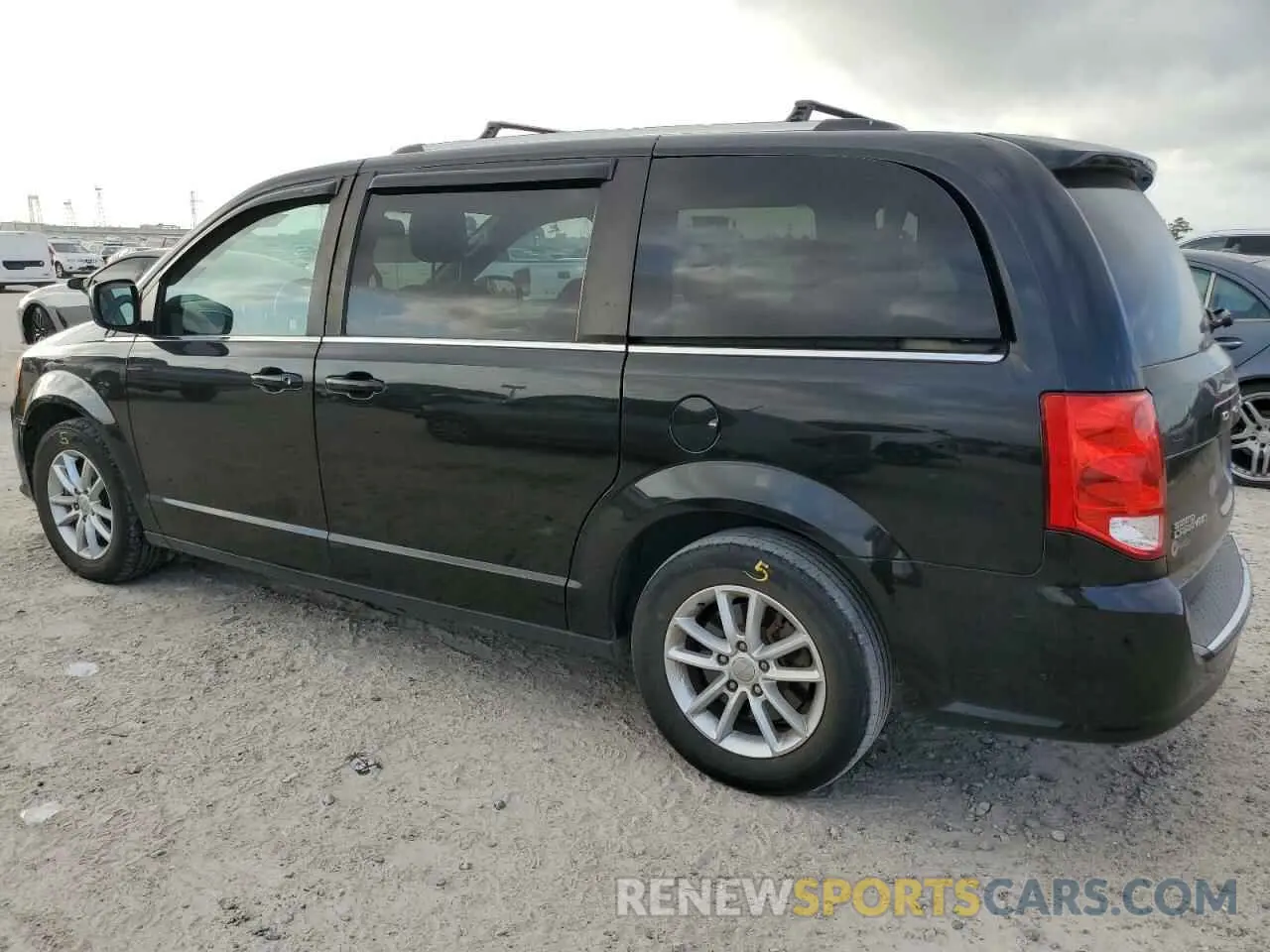2 Photograph of a damaged car 2C4RDGCG0KR771757 DODGE CARAVAN 2019