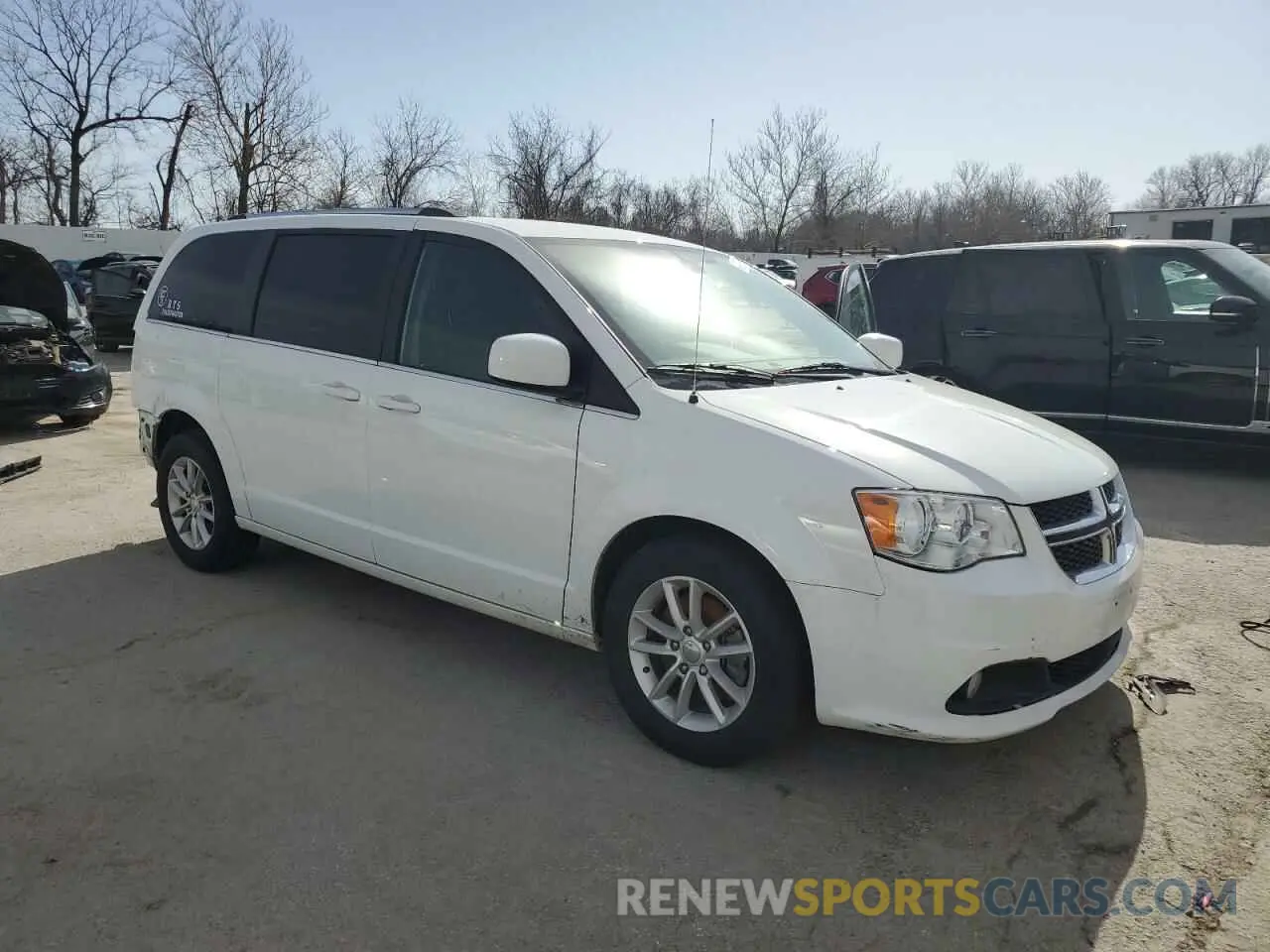 4 Photograph of a damaged car 2C4RDGCG0KR772049 DODGE CARAVAN 2019