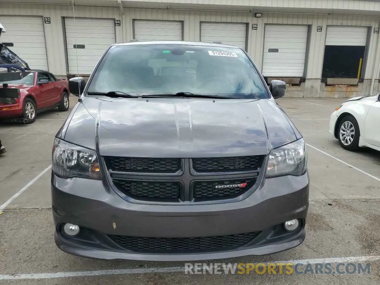 5 Photograph of a damaged car 2C4RDGCG0KR780443 DODGE CARAVAN 2019