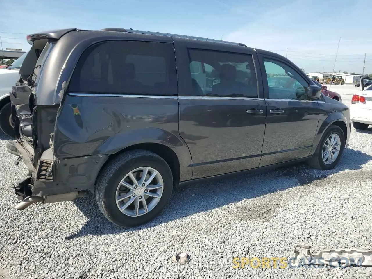 3 Photograph of a damaged car 2C4RDGCG0KR786808 DODGE CARAVAN 2019