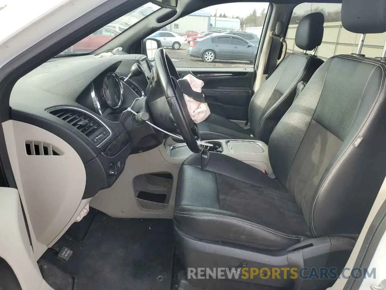 7 Photograph of a damaged car 2C4RDGCG0KR798313 DODGE CARAVAN 2019