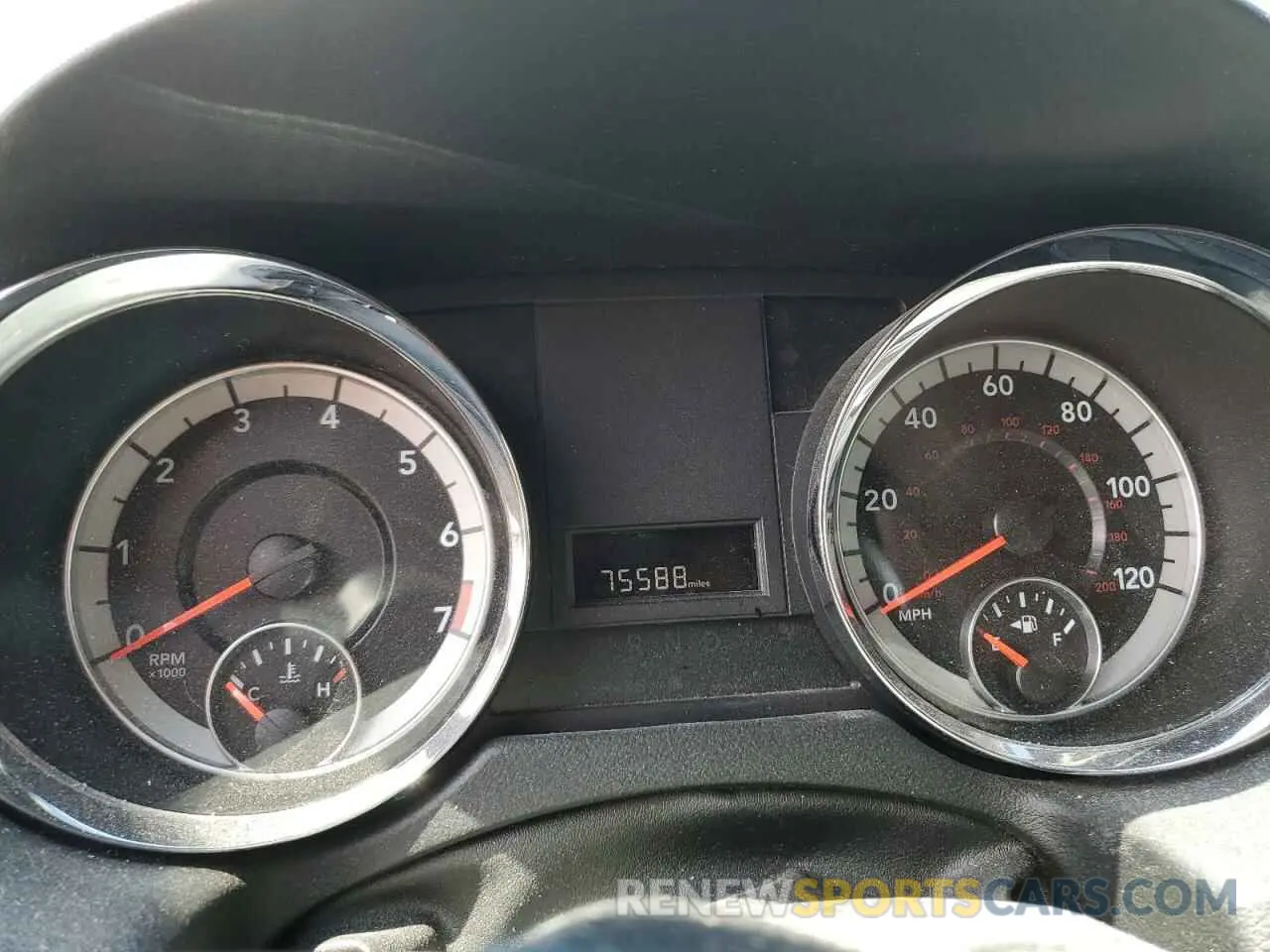 9 Photograph of a damaged car 2C4RDGCG0KR807916 DODGE CARAVAN 2019