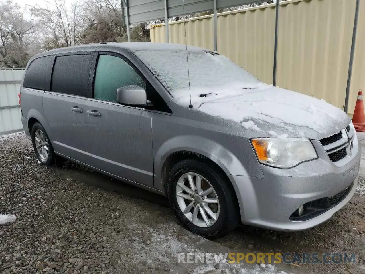 4 Photograph of a damaged car 2C4RDGCG1KR595981 DODGE CARAVAN 2019