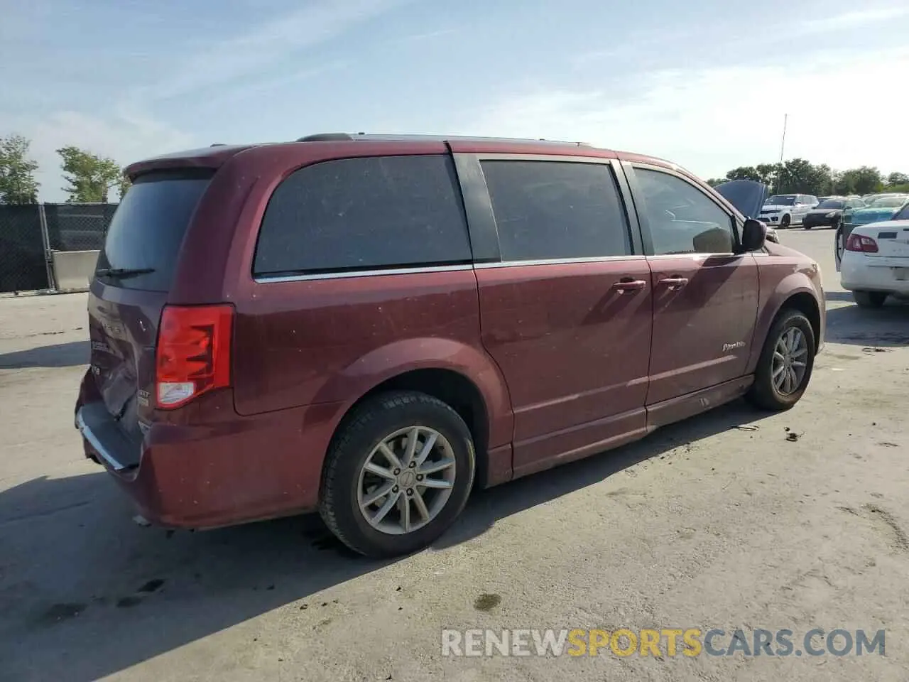 3 Photograph of a damaged car 2C4RDGCG1KR724432 DODGE CARAVAN 2019