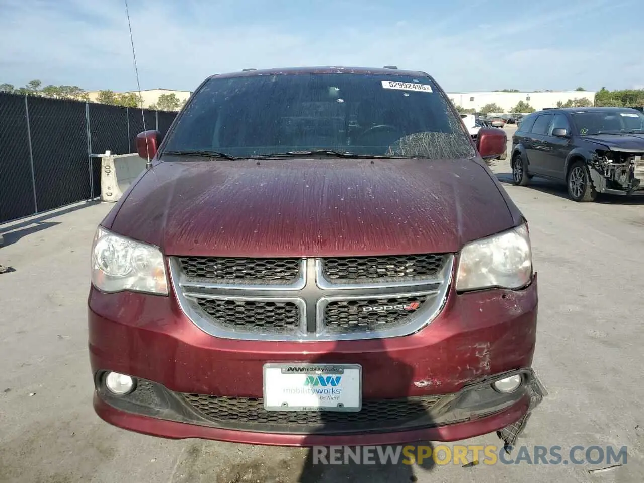 5 Photograph of a damaged car 2C4RDGCG1KR724432 DODGE CARAVAN 2019