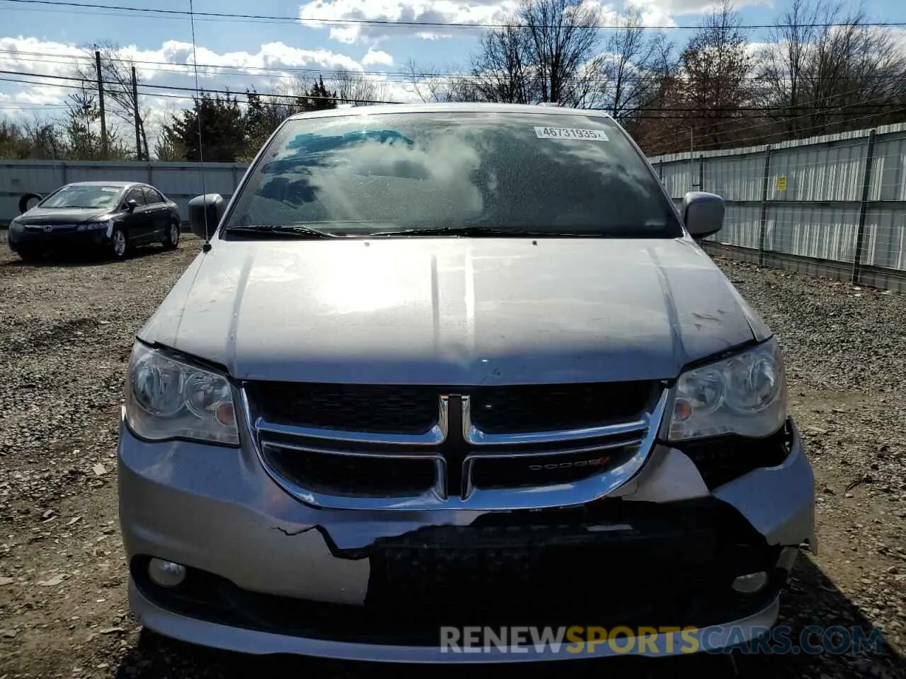 5 Photograph of a damaged car 2C4RDGCG1KR739142 DODGE CARAVAN 2019