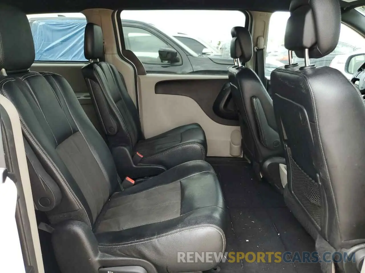 10 Photograph of a damaged car 2C4RDGCG1KR774425 DODGE CARAVAN 2019