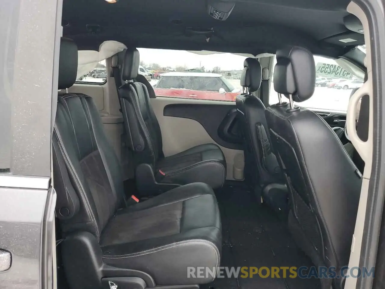 12 Photograph of a damaged car 2C4RDGCG2KR580583 DODGE CARAVAN 2019