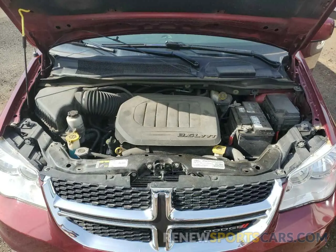 12 Photograph of a damaged car 2C4RDGCG2KR695877 DODGE CARAVAN 2019