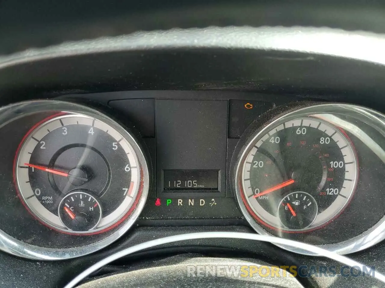 9 Photograph of a damaged car 2C4RDGCG2KR695877 DODGE CARAVAN 2019