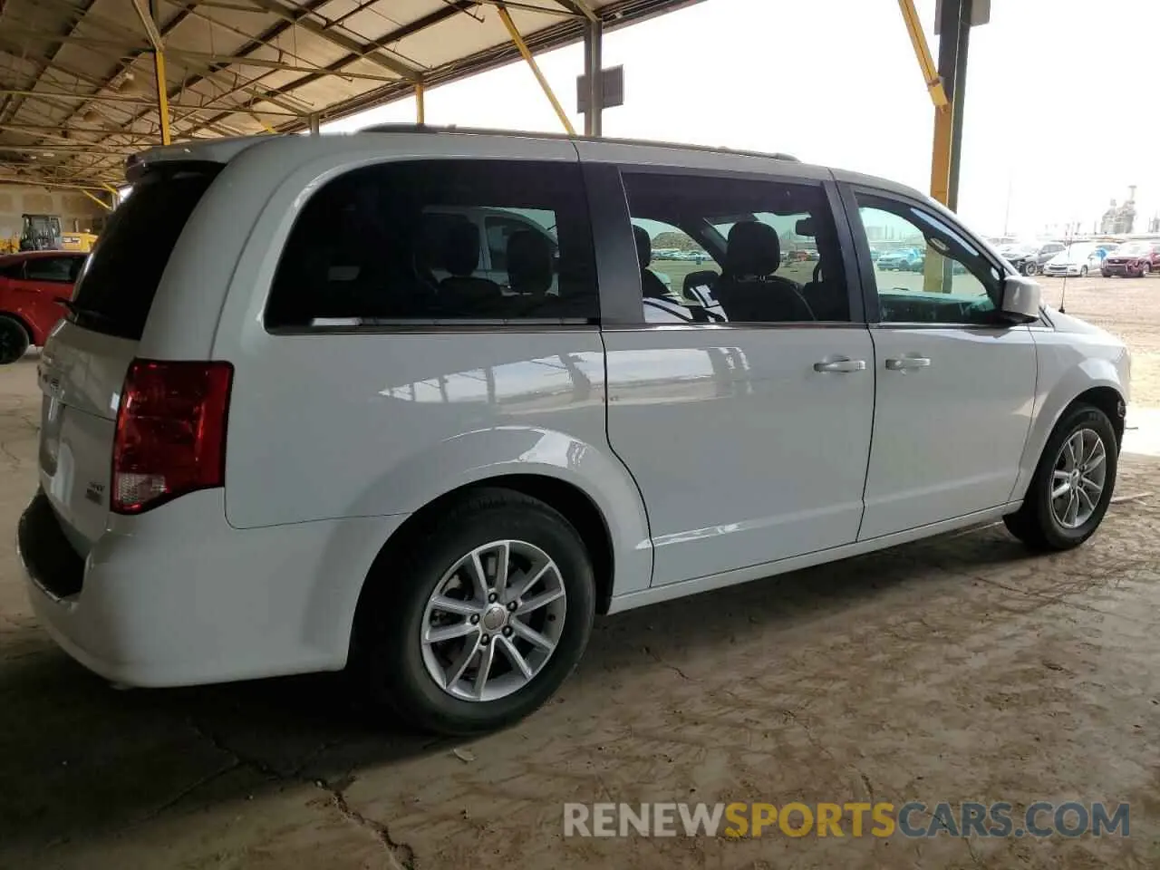 3 Photograph of a damaged car 2C4RDGCG2KR713150 DODGE CARAVAN 2019