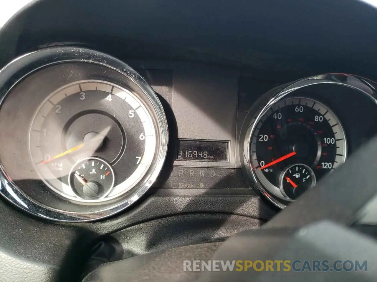 9 Photograph of a damaged car 2C4RDGCG2KR760968 DODGE CARAVAN 2019