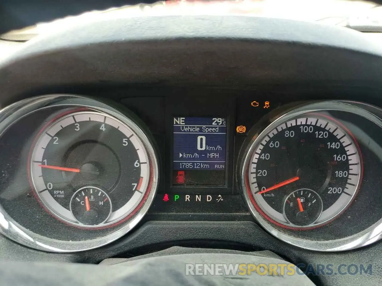 9 Photograph of a damaged car 2C4RDGCG2KR763711 DODGE CARAVAN 2019