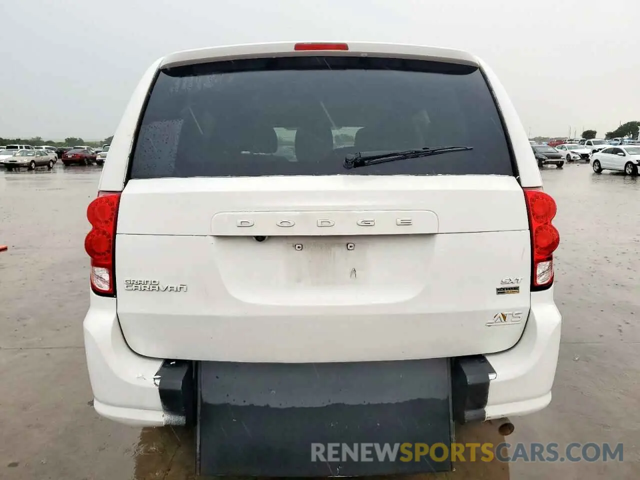 6 Photograph of a damaged car 2C4RDGCG3KR519100 DODGE CARAVAN 2019