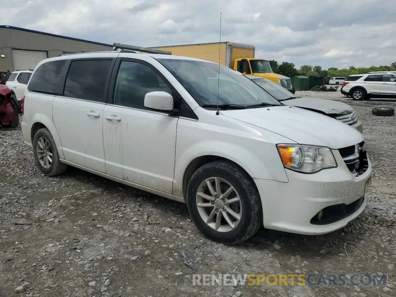 4 Photograph of a damaged car 2C4RDGCG3KR544742 DODGE CARAVAN 2019