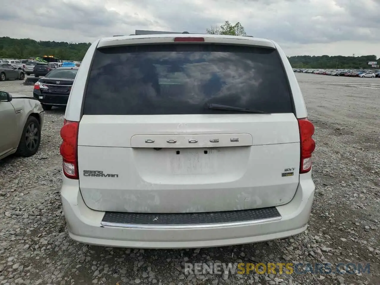 6 Photograph of a damaged car 2C4RDGCG3KR544742 DODGE CARAVAN 2019