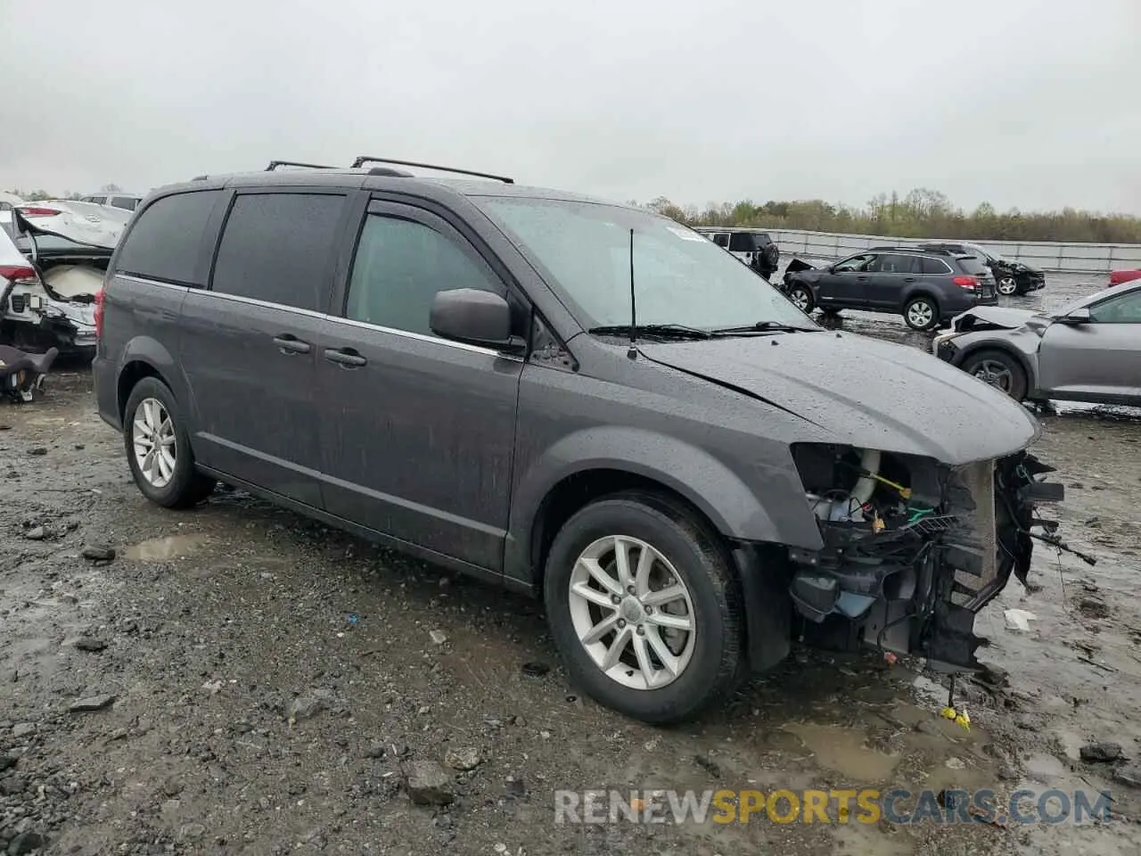 4 Photograph of a damaged car 2C4RDGCG3KR679543 DODGE CARAVAN 2019