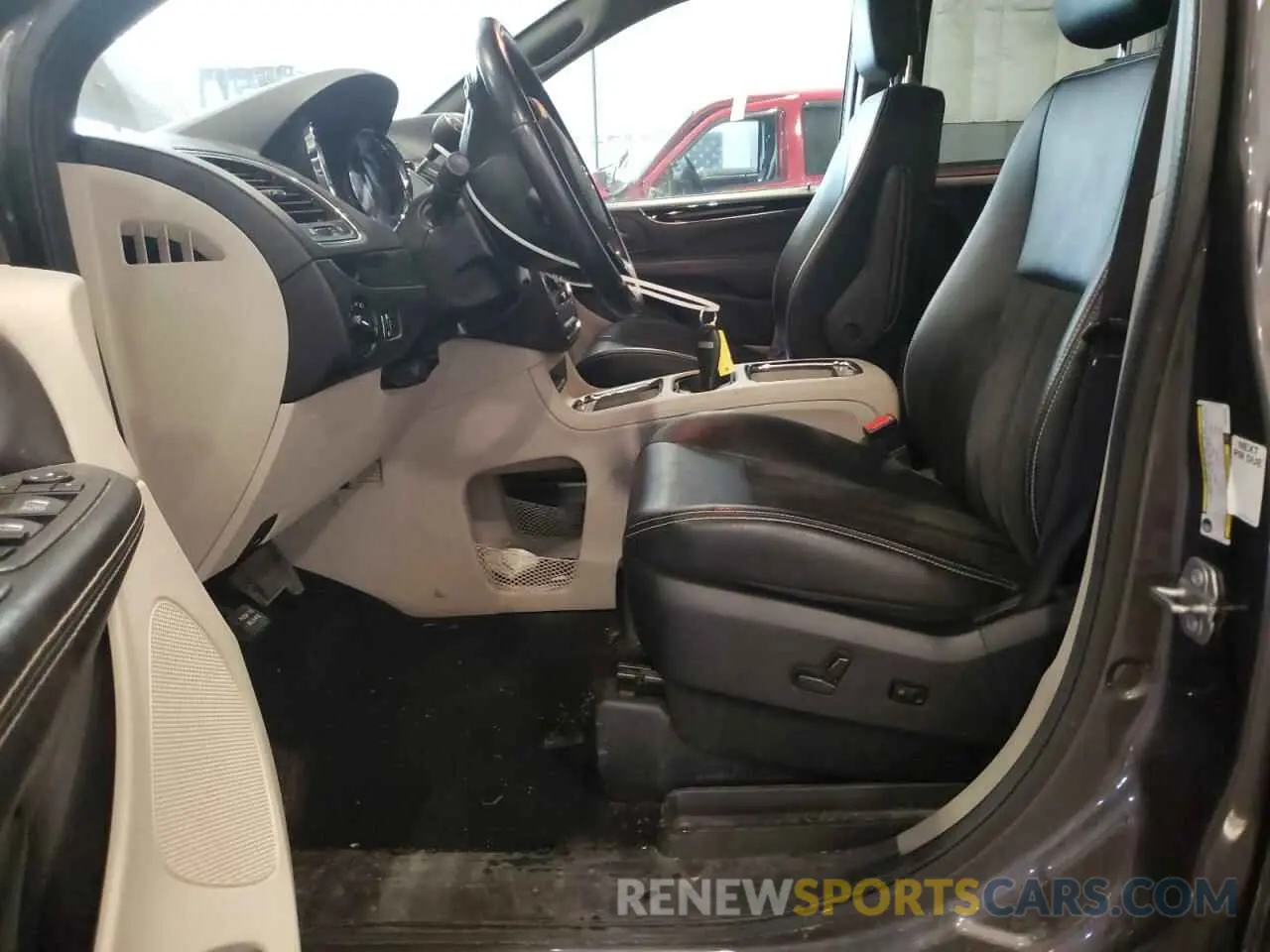 7 Photograph of a damaged car 2C4RDGCG3KR717529 DODGE CARAVAN 2019