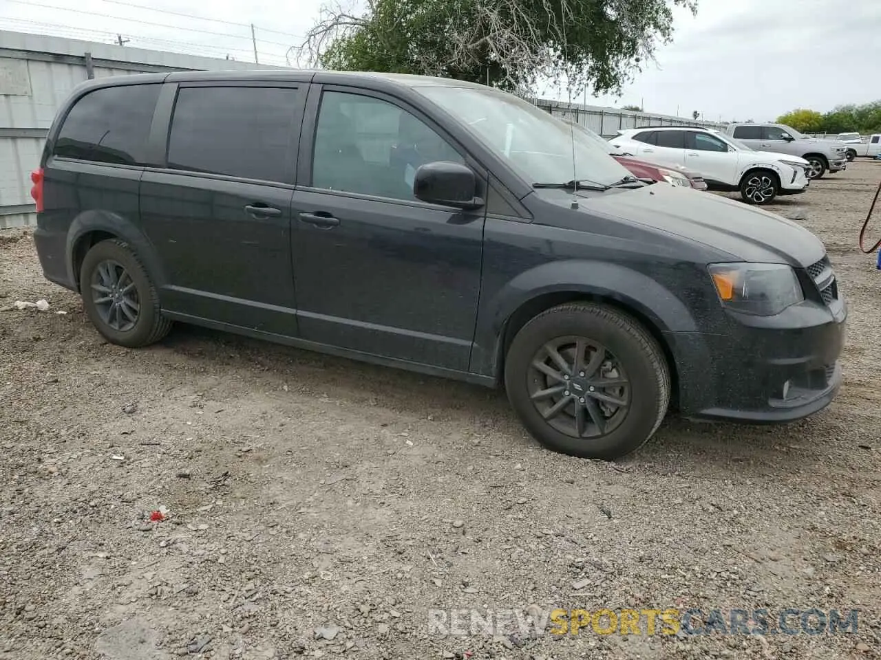 4 Photograph of a damaged car 2C4RDGCG3KR754306 DODGE CARAVAN 2019
