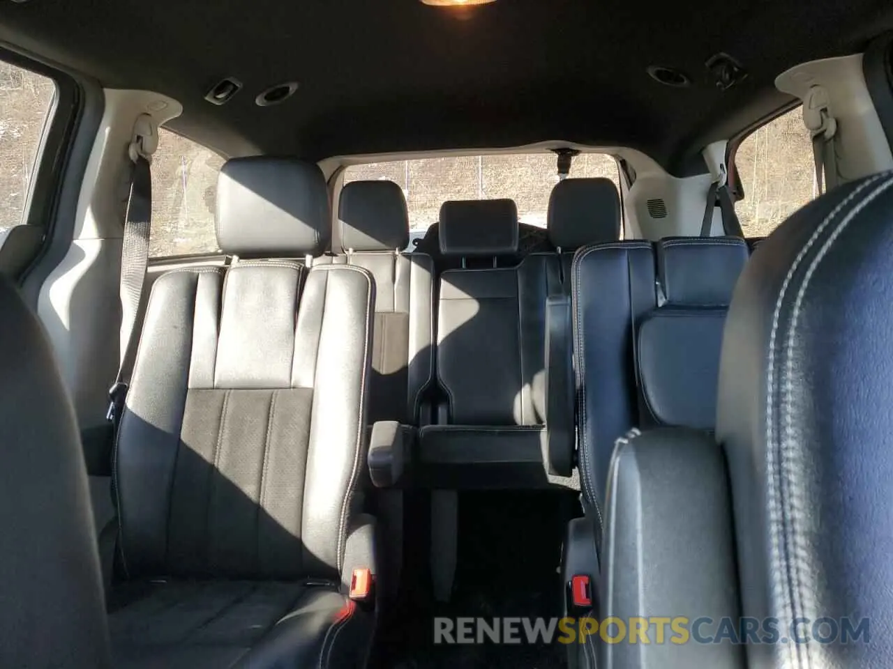 10 Photograph of a damaged car 2C4RDGCG3KR755309 DODGE CARAVAN 2019