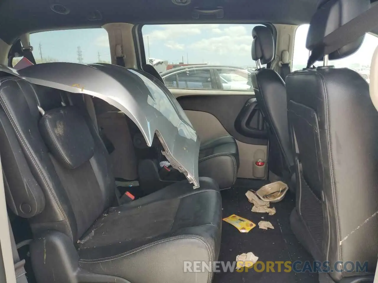 12 Photograph of a damaged car 2C4RDGCG3KR798418 DODGE CARAVAN 2019