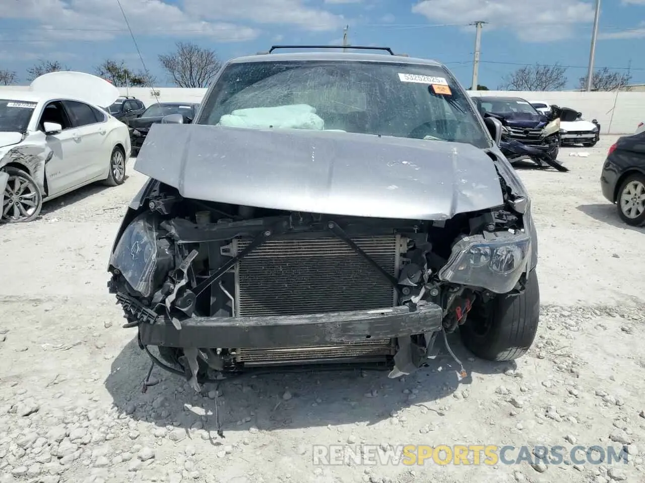 5 Photograph of a damaged car 2C4RDGCG3KR798418 DODGE CARAVAN 2019