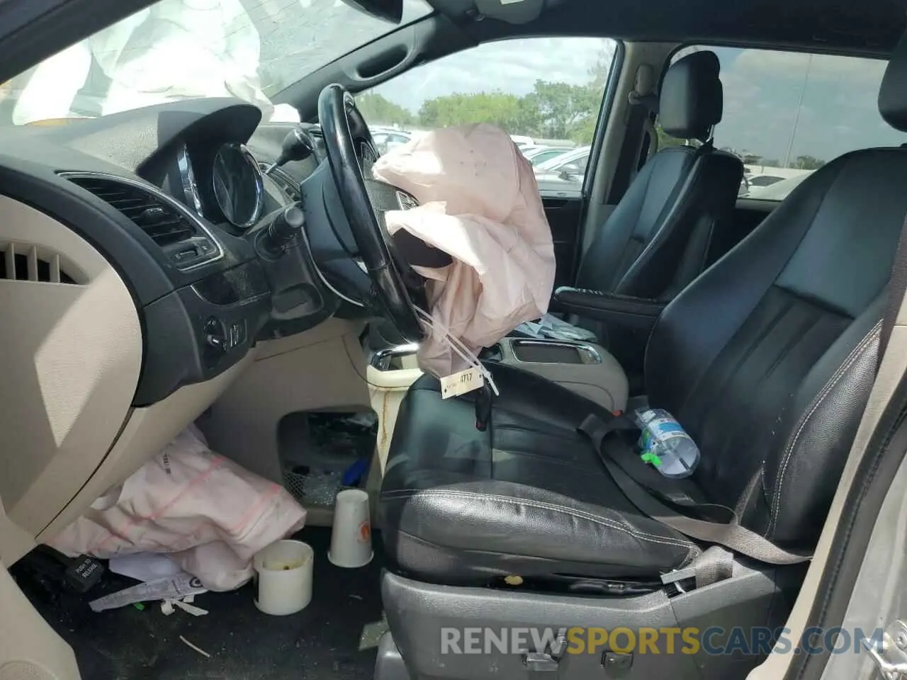 7 Photograph of a damaged car 2C4RDGCG3KR798418 DODGE CARAVAN 2019