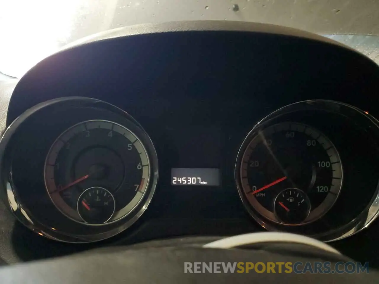 9 Photograph of a damaged car 2C4RDGCG3KR804654 DODGE CARAVAN 2019
