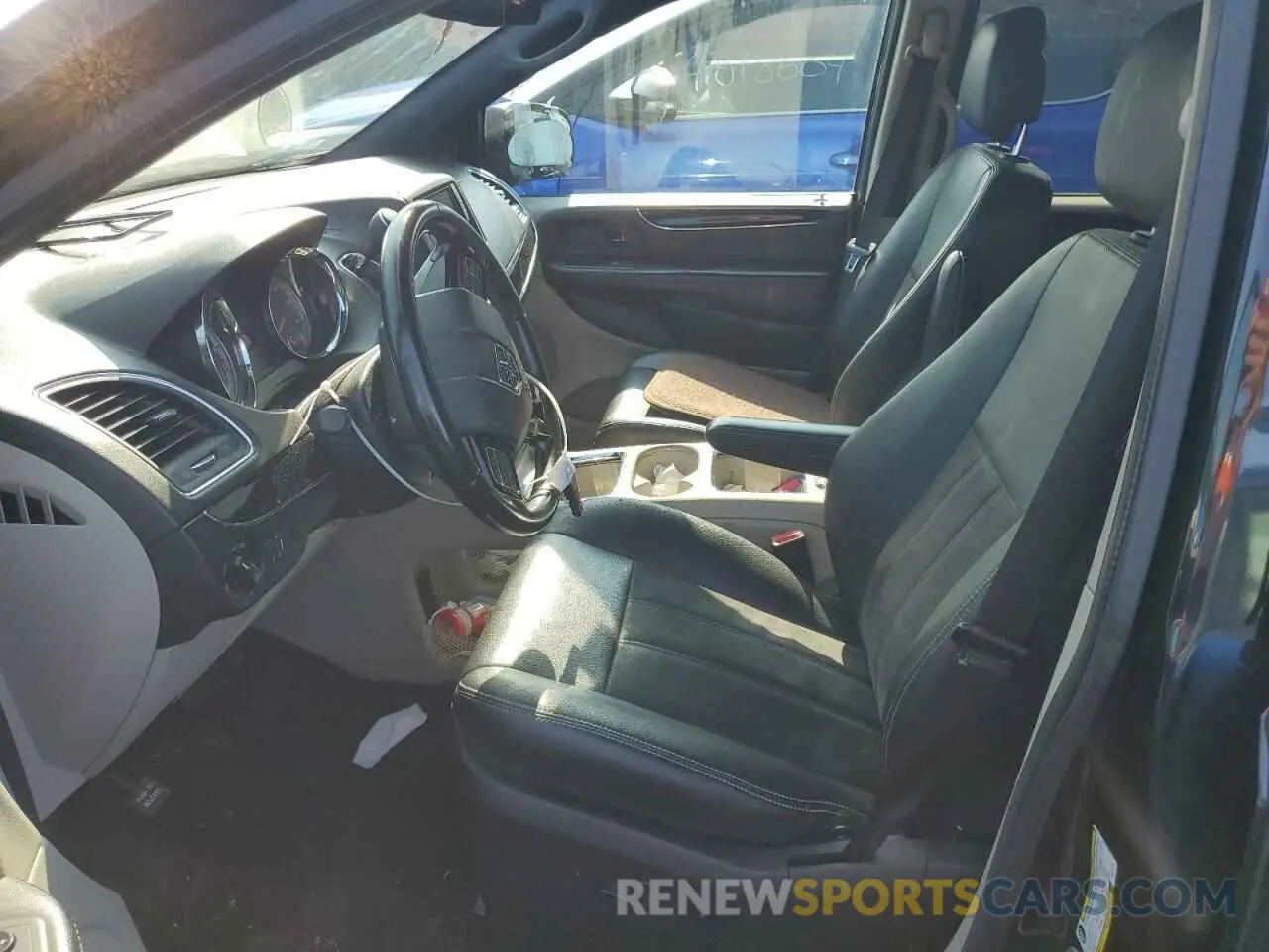 7 Photograph of a damaged car 2C4RDGCG4KR511278 DODGE CARAVAN 2019